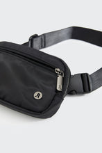 Load image into Gallery viewer, ADVENTURE FANNY PACK - BLACK
