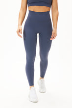 Load image into Gallery viewer, LEGEND LEGGINGS 2.0 - GREY
